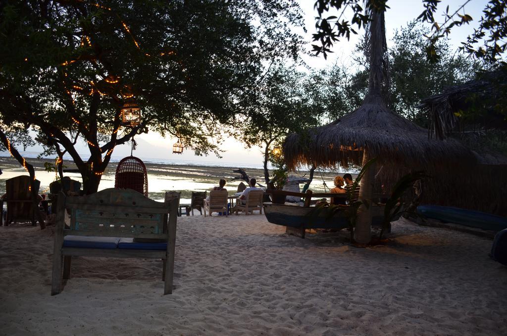 Serene Beach Villa Gili Trawangan Bagian luar foto